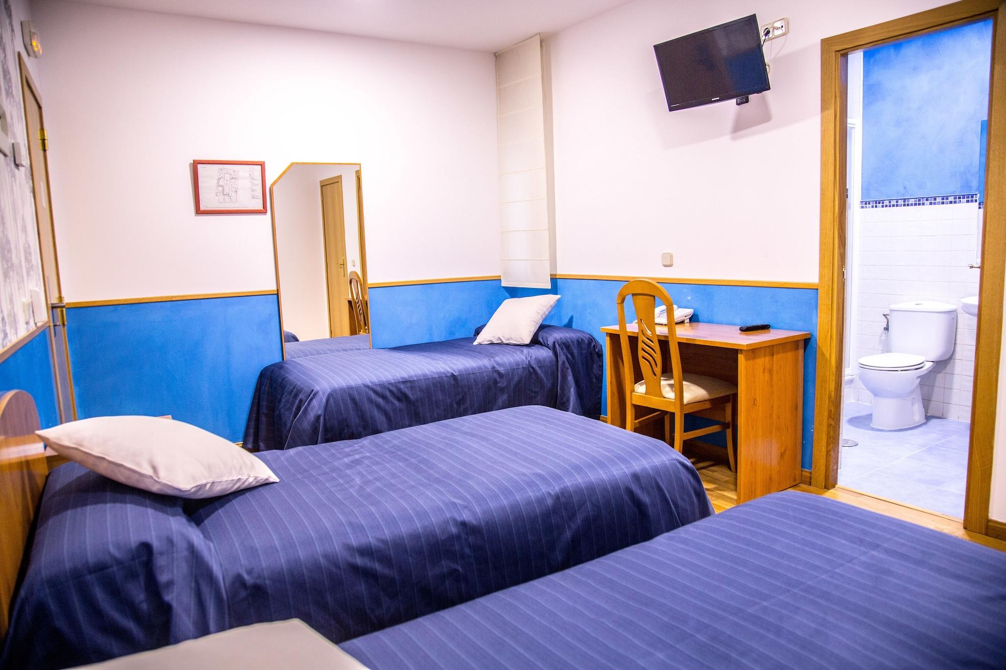 Hostal Montaloya Мадрид Екстер'єр фото